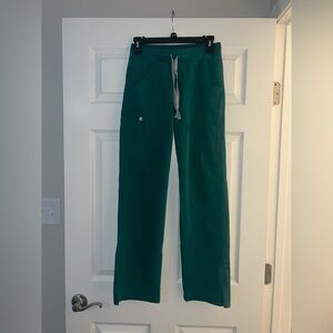 FIGS green (shorter length)